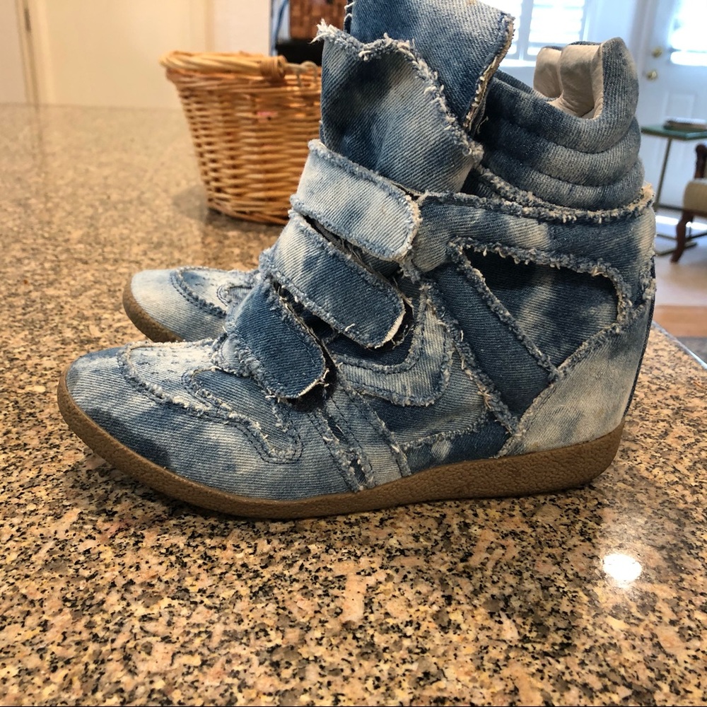 Sz 7 Steve Madden Hilite-C denim booties.